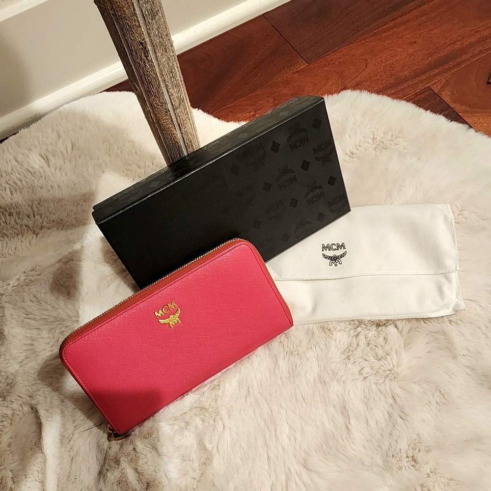 MCM Saffiano Leather Lovely Coral Pink Wallet With Gold Color Hardware - Picture 7 of 9